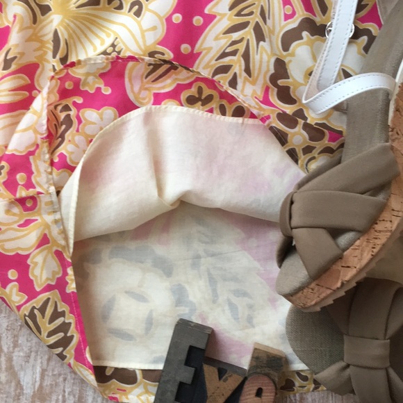 J. CREW Ruffle Neck Sleeveless Floral Print Top - Picture 12 of 12